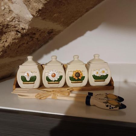 Unique white stone Studio Giovinazzo Extérieur photo